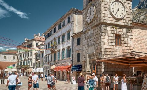Mali i Zi me masa te reja: Certifikate vaksinimi ose test per hyrjet ne restorant